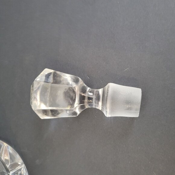 Vintage Etcged Floral Crystal Decanter With Stopper - Picture 5 of 7
